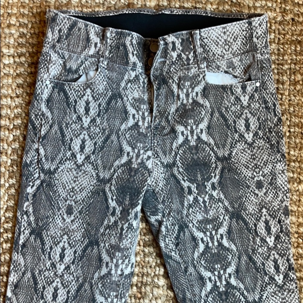 High waist snake skin pant